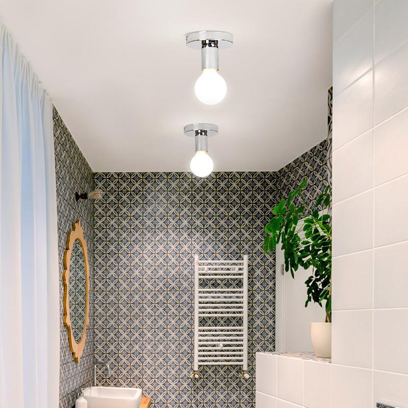 Nordic Iron Ceiling Light in Black or Silver / White Light / Silver
